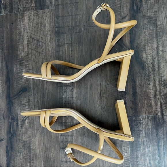 Revolve Sol Sana Wren Heel in Tan - Picture 14 of 16